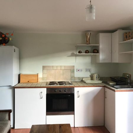 Cosy Cottage Annex In Fairlop Ilford Bagian luar foto