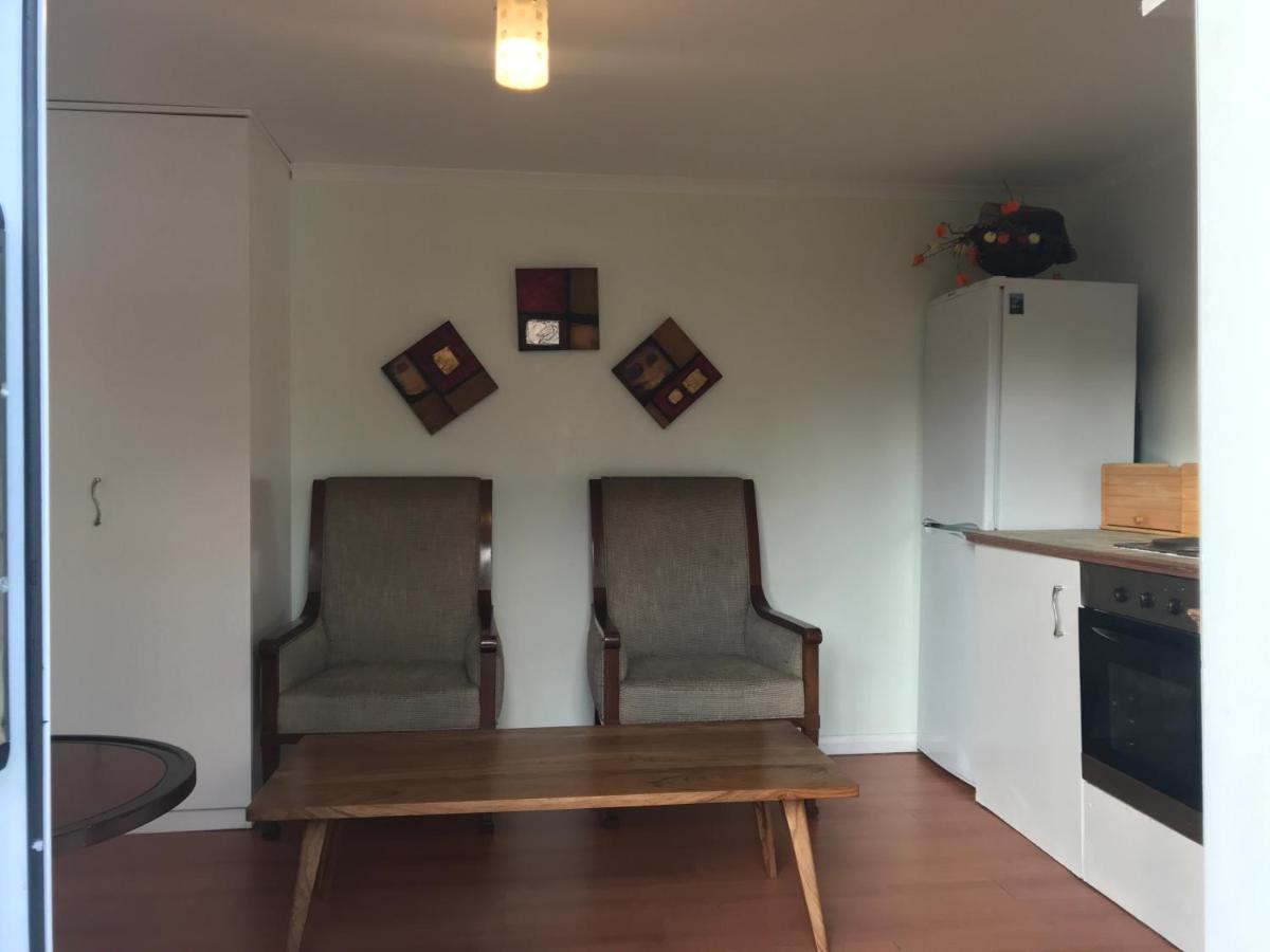 Cosy Cottage Annex In Fairlop Ilford Bagian luar foto
